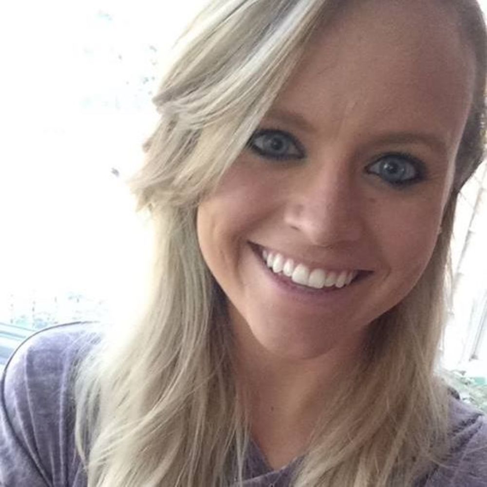 Meet your Posher, Courtney